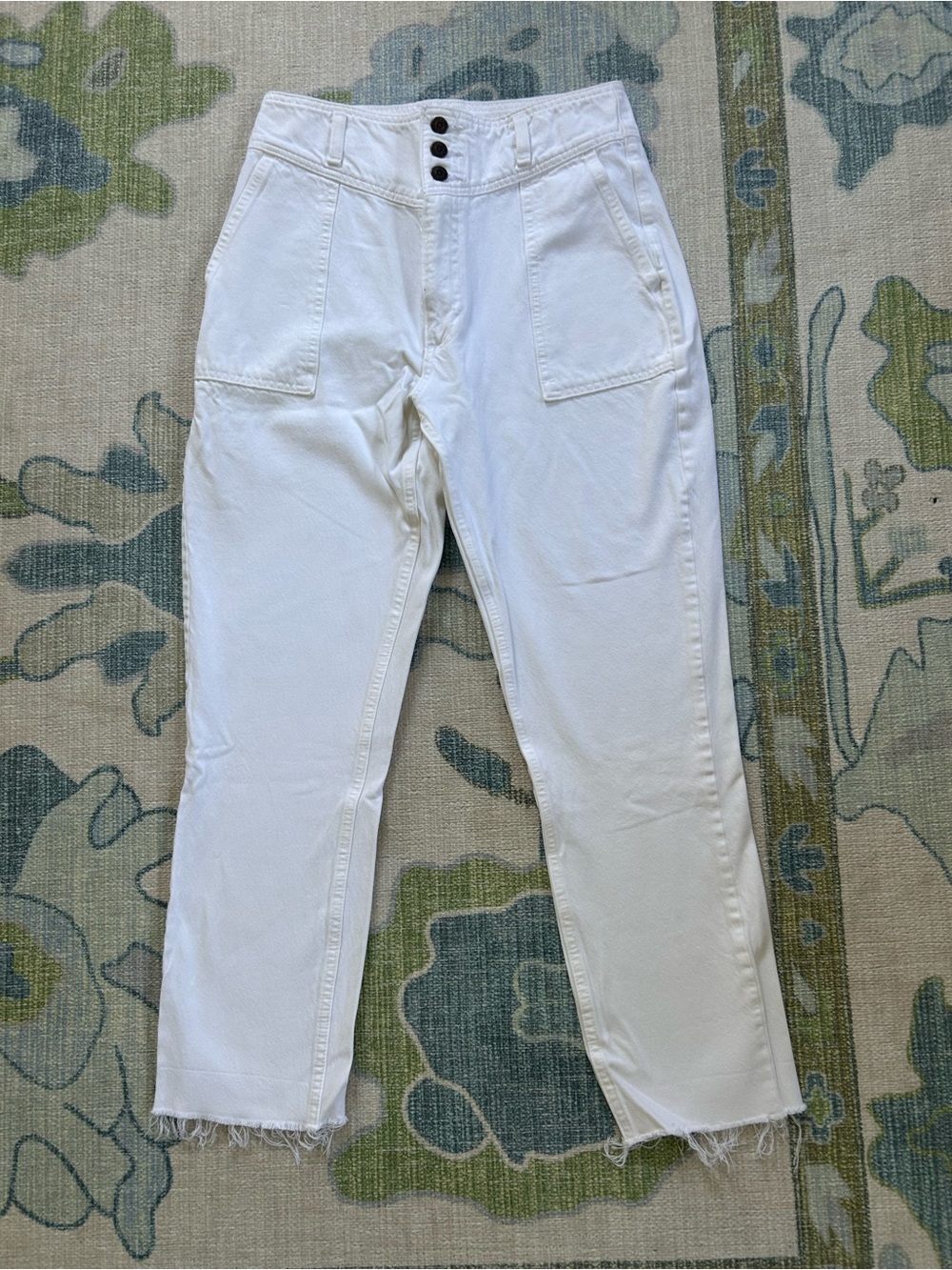 Abercrombie A&F Mom Jeans 27 White High Rise Patch Pocket Raw Hem